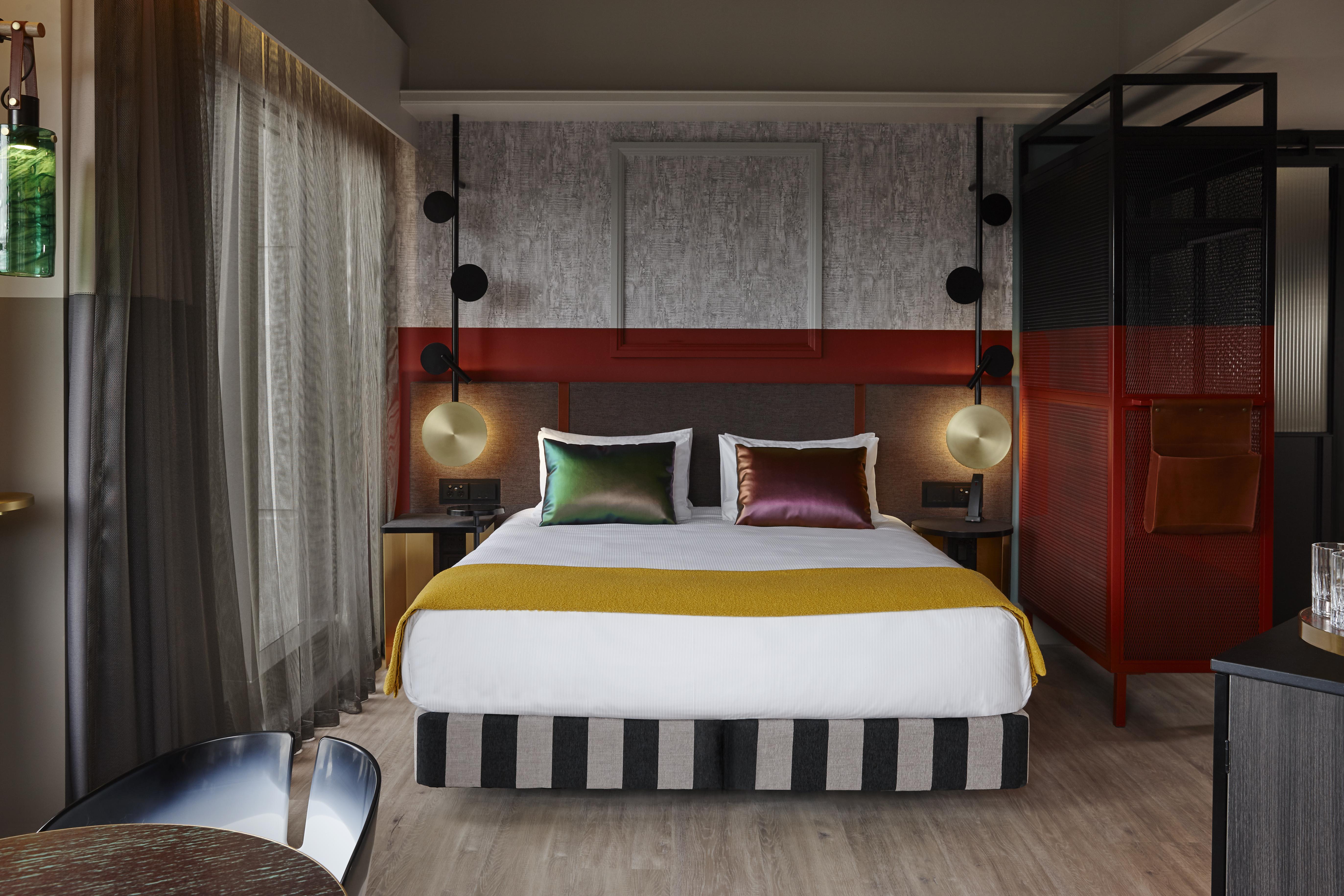 Hotel Qt Auckland Zewnętrze zdjęcie A bedroom at the hotel