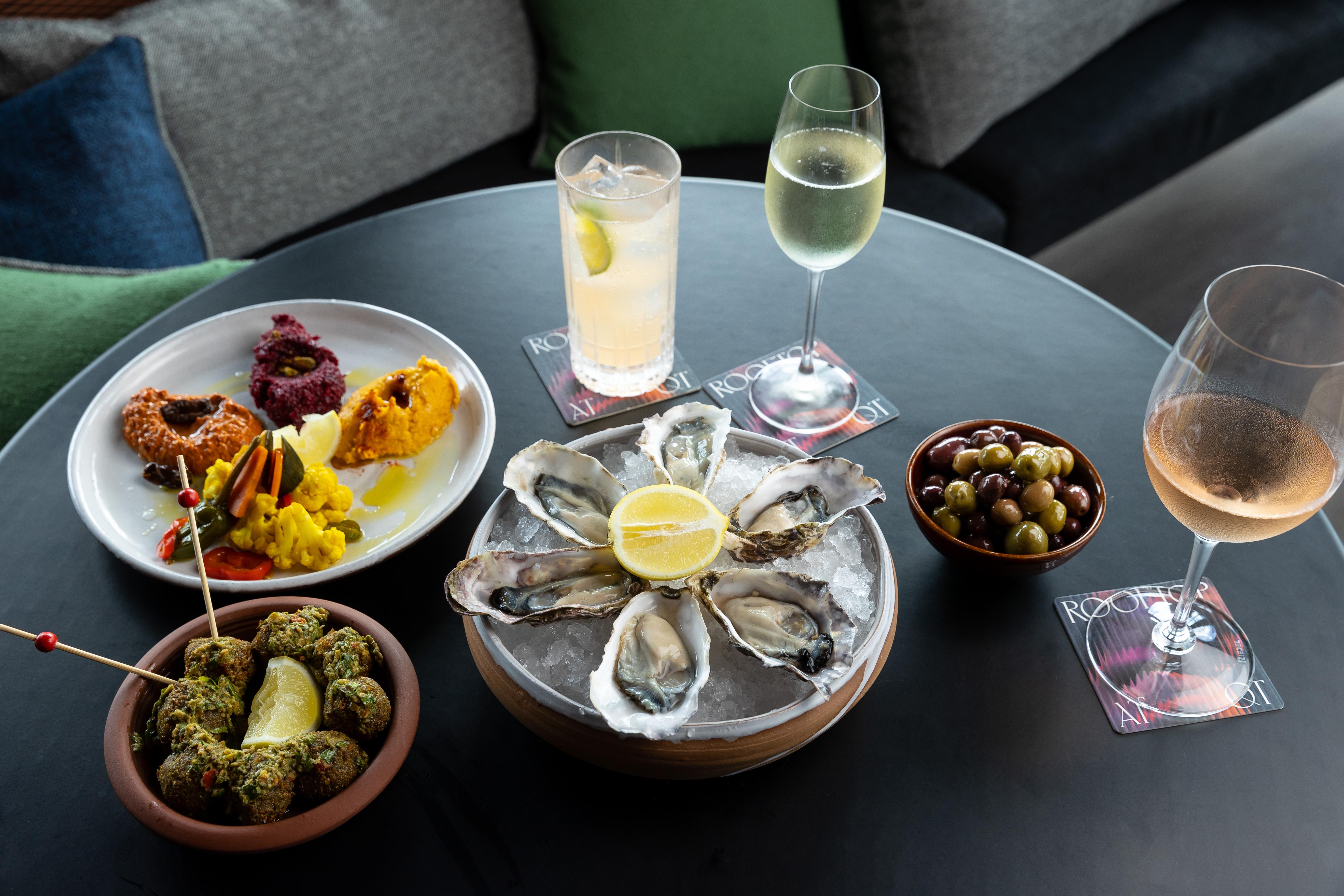 Hotel Qt Auckland Zewnętrze zdjęcie A selection of tapas