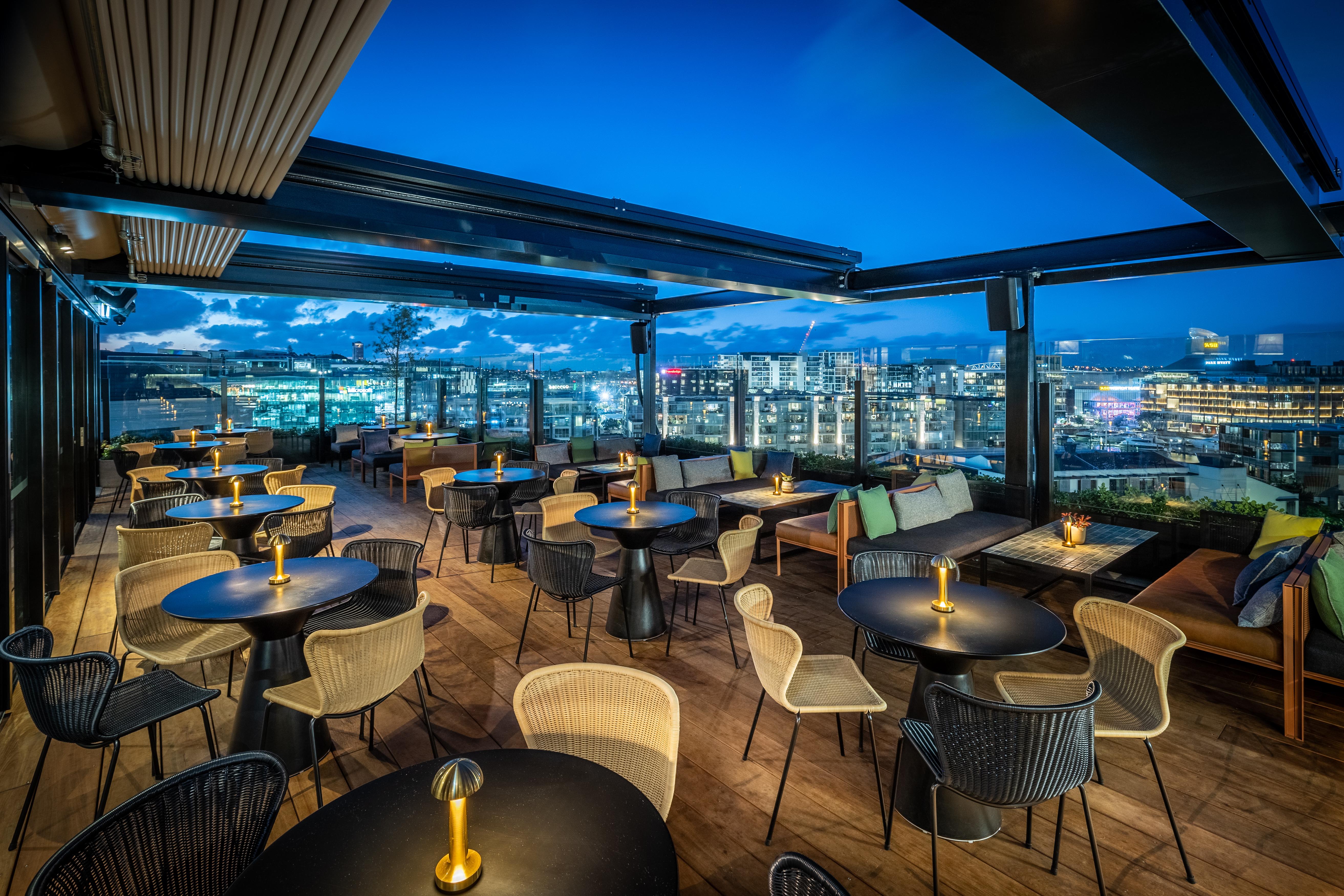 Hotel Qt Auckland Zewnętrze zdjęcie The Sky Bar