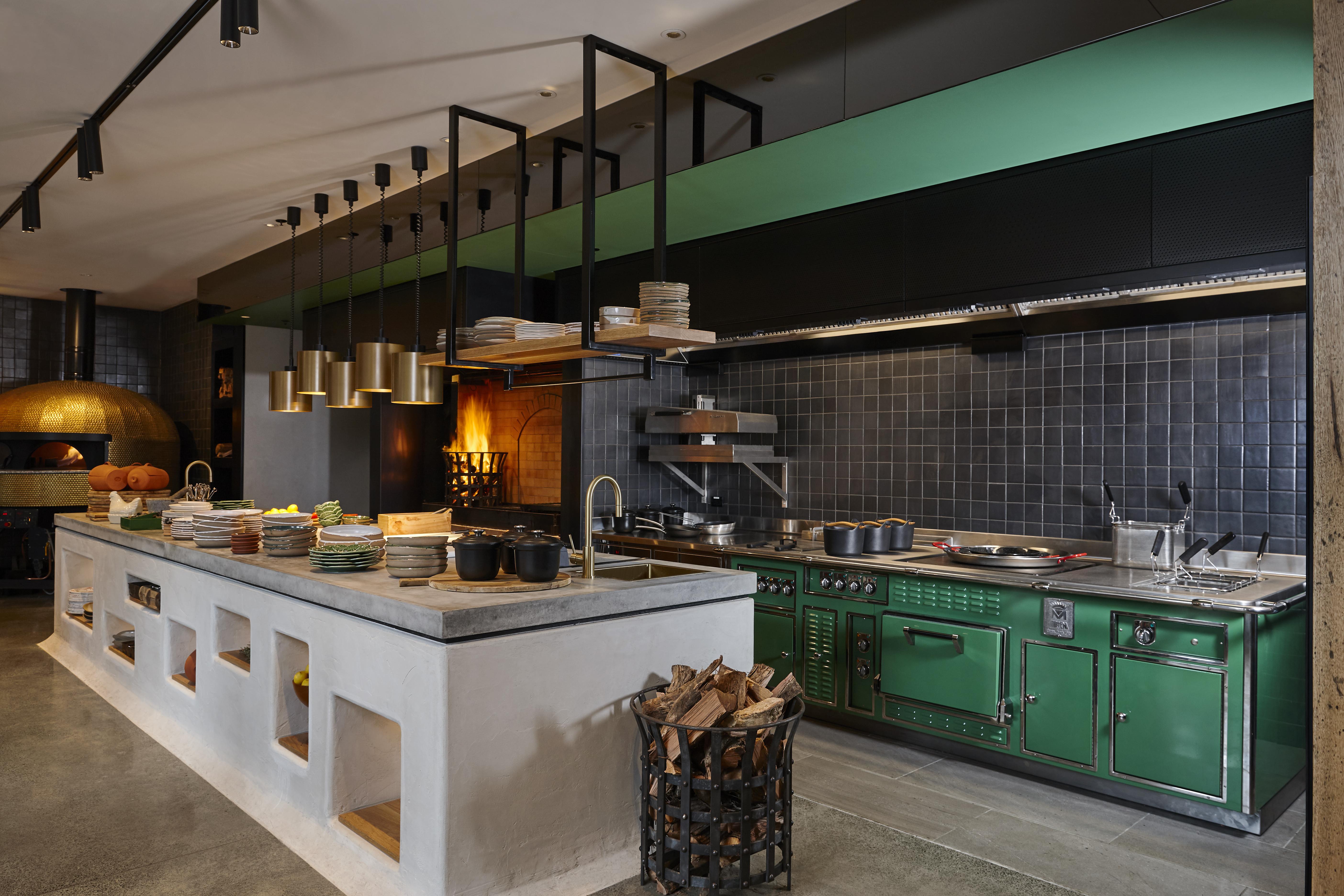Hotel Qt Auckland Zewnętrze zdjęcie The kitchen at the restaurant